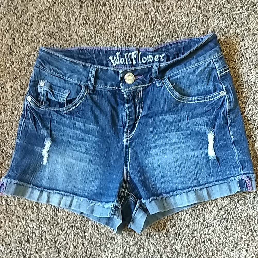 Wallflower Shorts